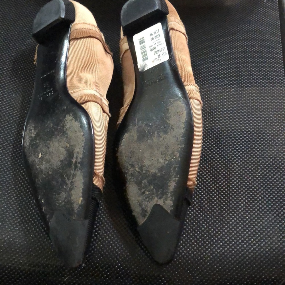 Prada 38 - Picture 4 of 10